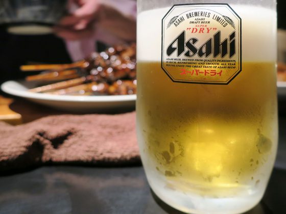 ビールはスーパードライ