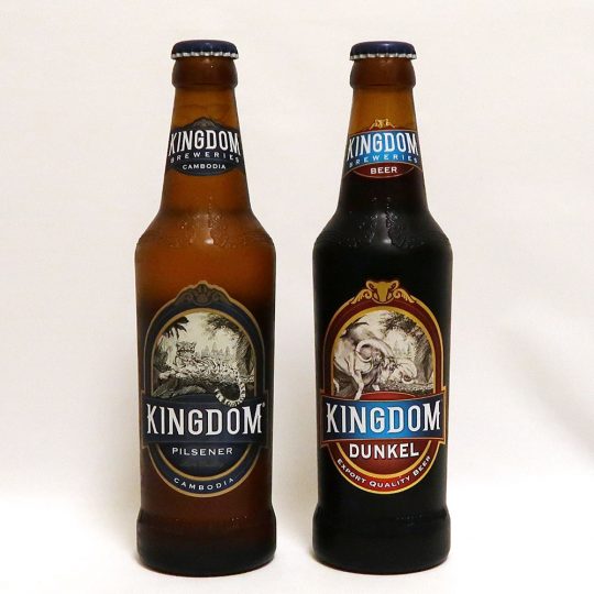 カンボジア Kingdom Pilsener & Kingdom Dunkel