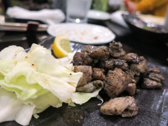 やんばる若鶏の炭火黒焼き(680円)