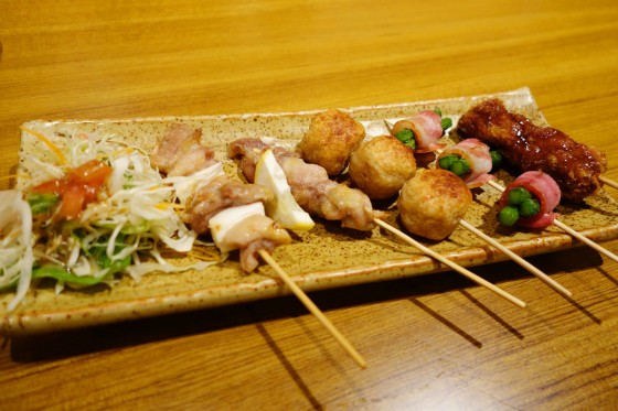おまかせ串盛5本(850円)