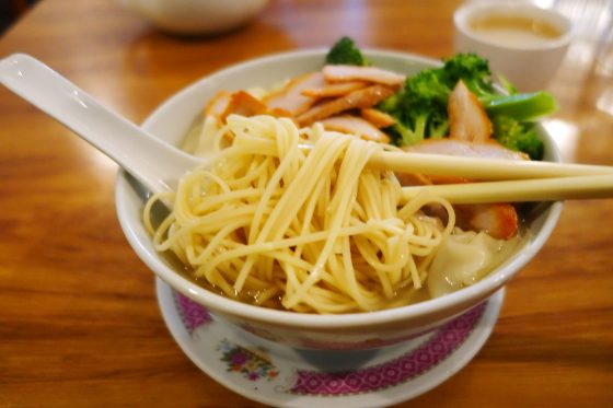 ワンタン入りラーメン