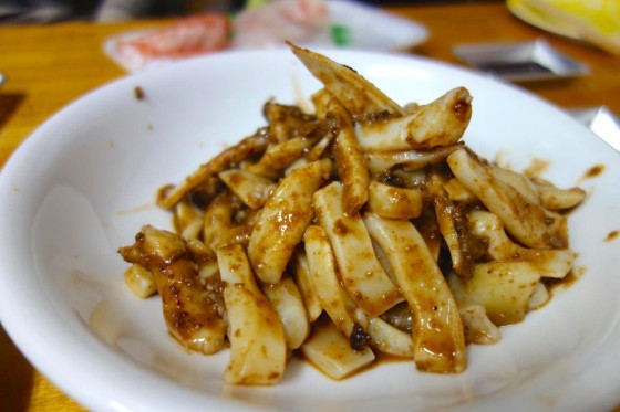 イカ肝バター炒め(750円)