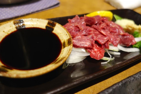 特上赤身馬刺し