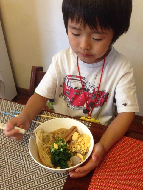 麟太郎食すラーメン