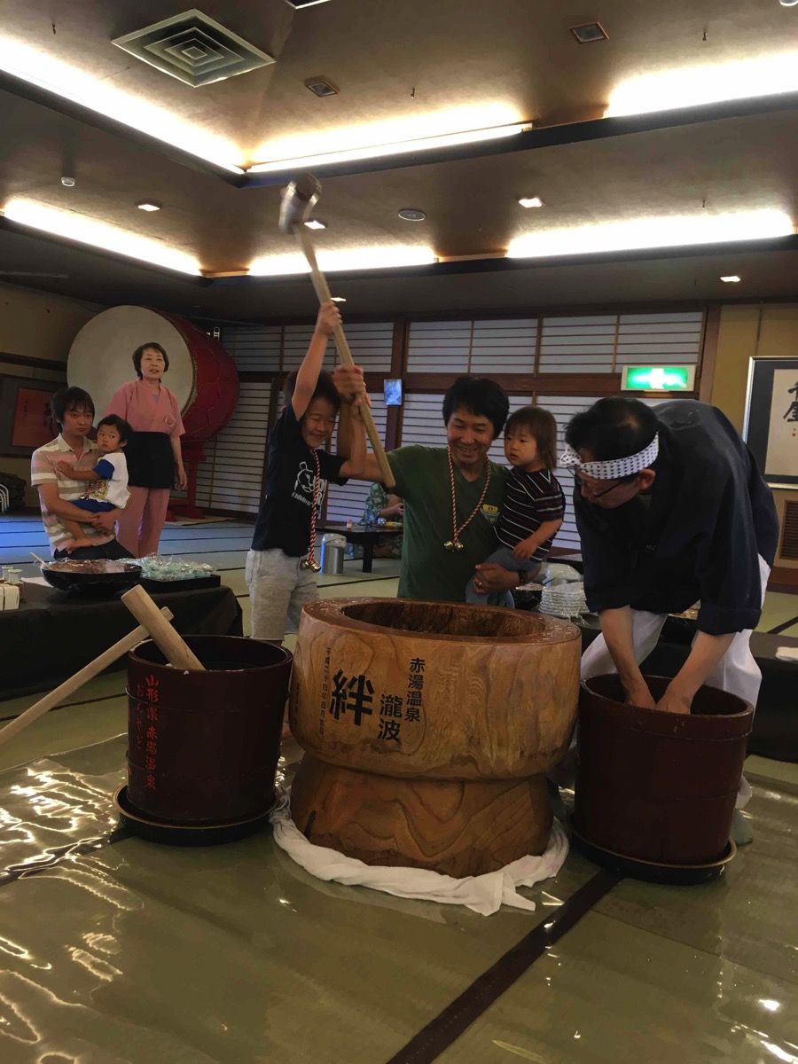 餅つきも体験