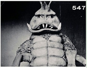 ソフビ》俺はB型 的・怪獣怪人大百科【こ】岩谷産業(c)の円谷 ソフビ》俺はB型 的・怪獣怪人大百科【こ】岩谷産業(c)の円谷