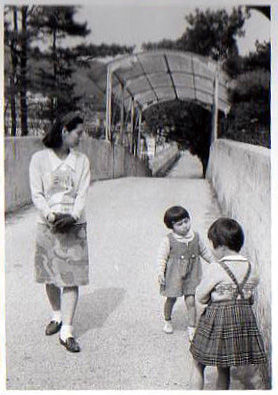 セピア桜橋
