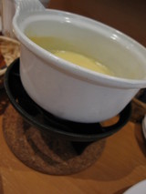�飱