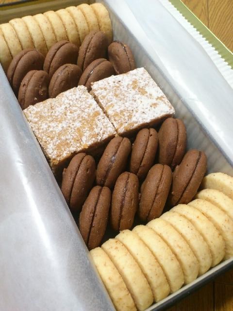ツッカベッカライカヤヌマ　クッキー　B 1］ツッカベッカライカヤヌマのクッキー缶 – クラシコサエル