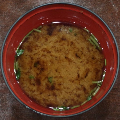 味噌汁(ざくろ)