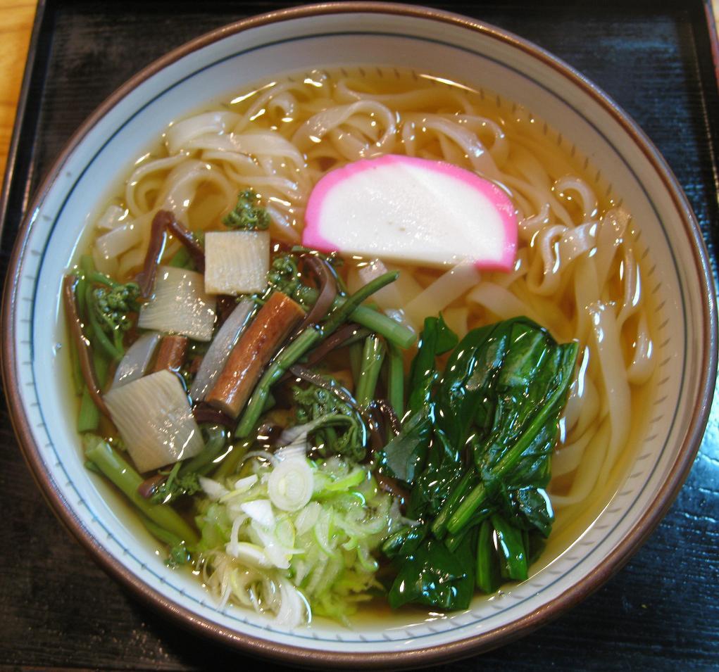 山菜きしめん