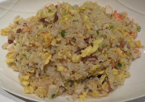 あわび・フカヒレ・たらば蟹炒飯3000