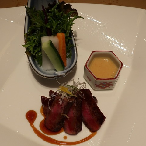 黒毛和牛香り焼き摘み菜添え(蒼樹庵)