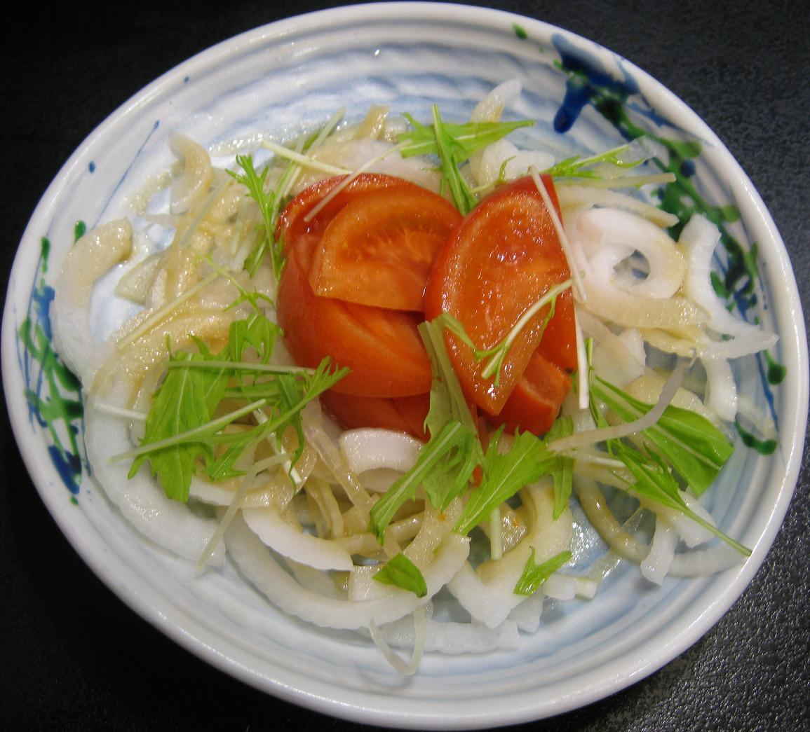 新玉葱とトマトのサラダ