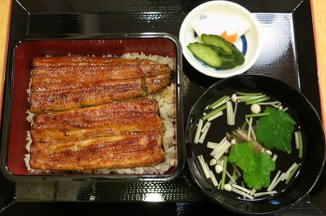 国産うなぎを備長炭で丁寧に焼き上げています