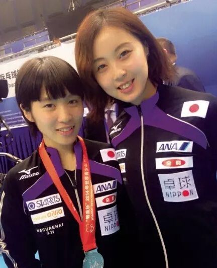 平野美宇と美人コーチ