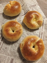 ピーチヨーグルトクリームベーグル