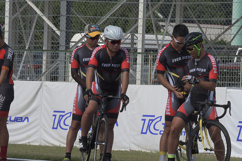 43928731972_f58a7c710e_z