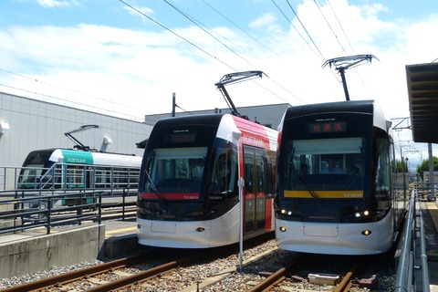 Toyama_Light_Rail_TLR0605-0601-0603