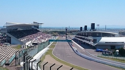 Suzukacircuit_main-straight