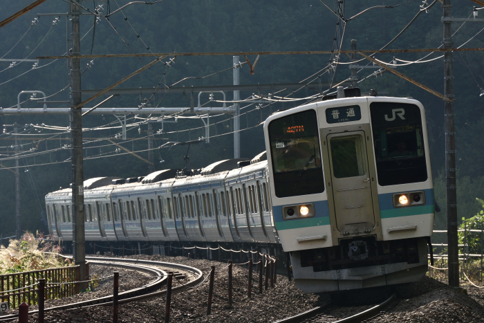 あずさ71号」「かいじ186号」 （中央本線／初狩－笹子） 2015年09月19