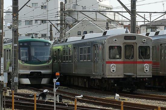 7824
