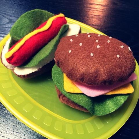 maaa／24個ハンバーガーフェルト手作りキット maaa／24個ハンバーガーフェルト手作りキット 切って貼るだけ