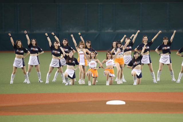 Uni-Girls&BlueLegends Dnace 01