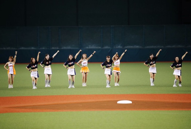 Uni-Girls&BlueLegends Dnace02