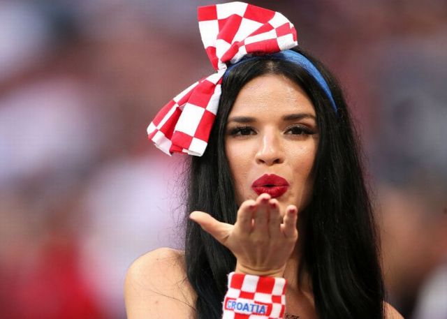 world_cup_female_fan_matthew_ashton_amagetty_images