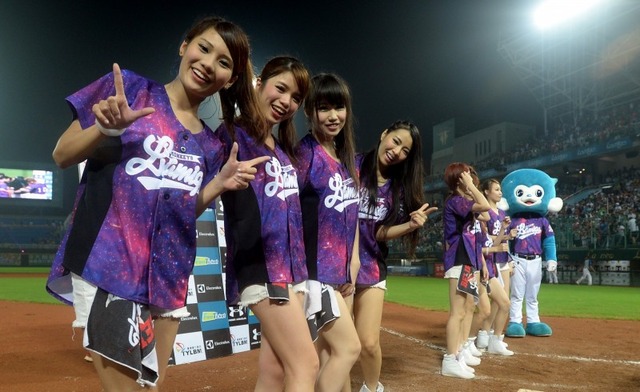 Violet night1