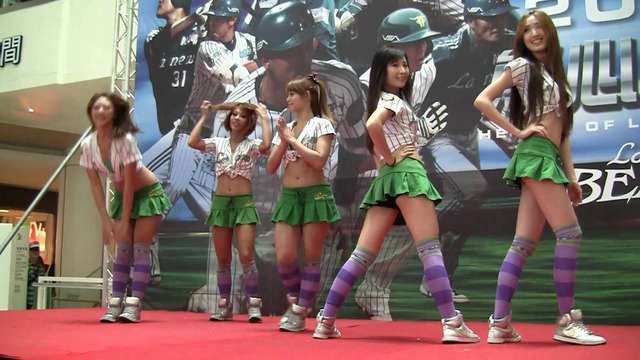 La New Girls1