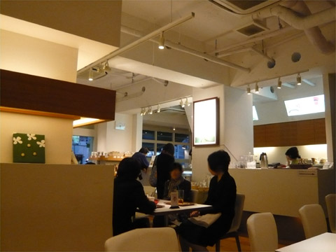 日本茶cafe SURUGA 店内