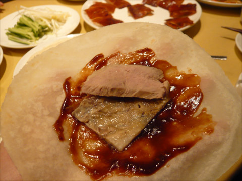 華厨坊 包んでるとこ