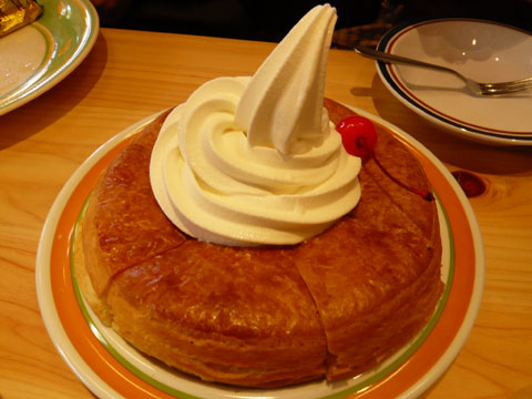 コメダ珈琲 名物・シロノワール