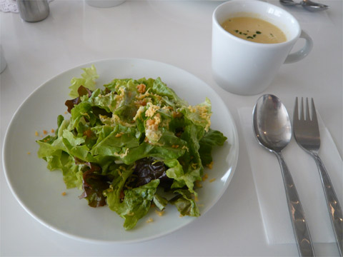 D&DEPARTMENT DINING ミモザサラダ