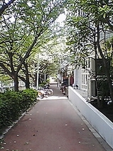 HUIT 目黒川沿い