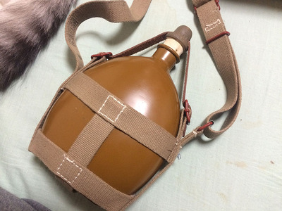日本陸軍：昭五式水筒（レプリカ） : たにし大記録