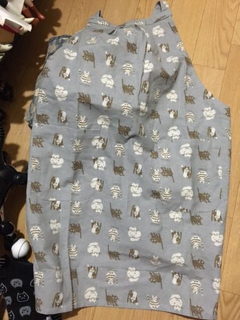 猫柄エプロン