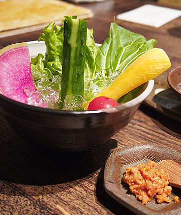 野菜の美味しいお店で姉妹デート 異邦人の食卓