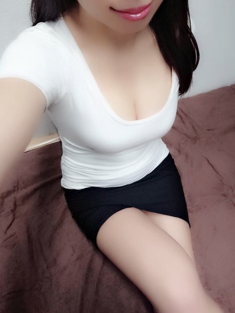 EBDD8DB5-DFA8-442C-B17B-48A78B9C21BD