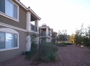 small_house_exterior