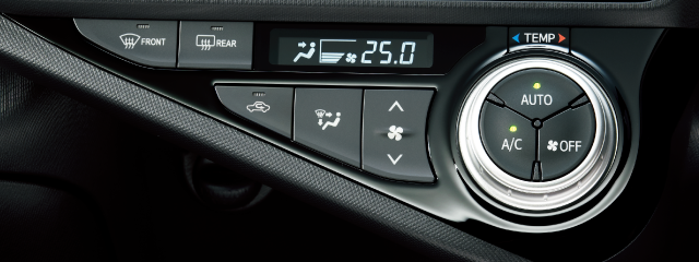 carlineup_aqua_interior_equip_3_25_pc