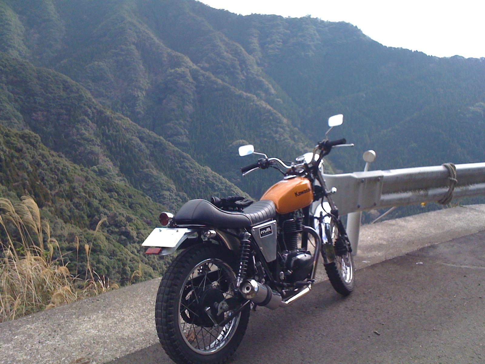 250tr　WM製　テールランプ kawasaki 250tr テールランプ交換！はじめてルーカスタイプに
