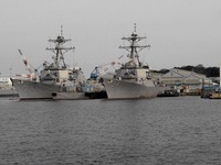 横須賀、なんとか艦