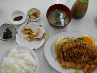 まぐろカツ定食