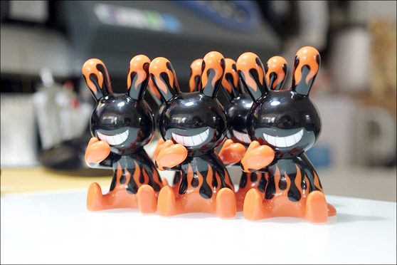 BLACK RABBiT　お座り Fire pattern OR×BK 421fe8f7-s.jpg