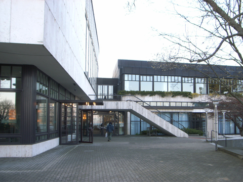 R1109706