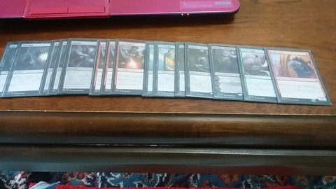 1476670165052-541451576