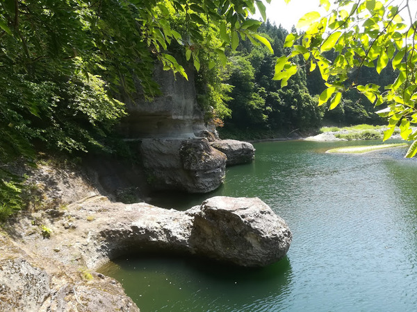塔のへつり